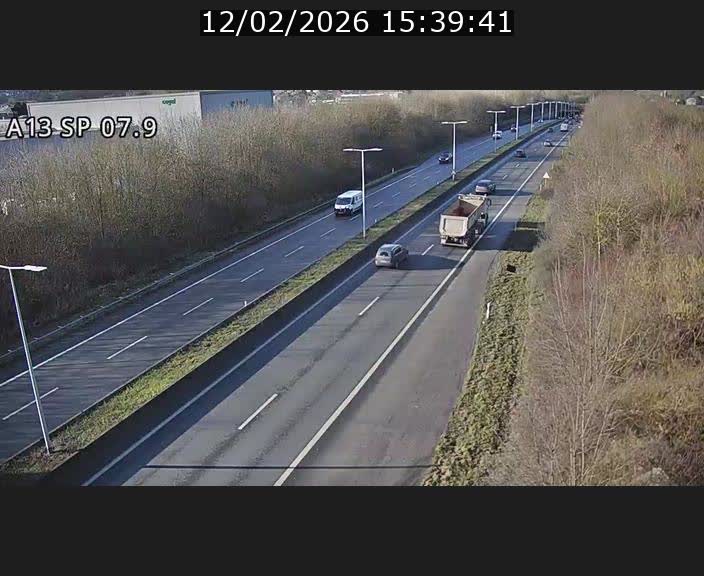 <h2>Traffic live webcam Luxembourg Jonction Lankelz - A13 direction Pétange - BK 7.9</h2>