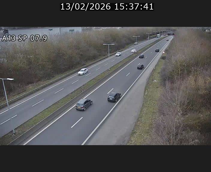 <h2>Traffic live webcam Luxembourg Jonction Lankelz - A13 direction Pétange - BK 7.9</h2>