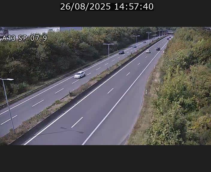 <h2>Traffic live webcam Luxembourg Jonction Lankelz - A13 direction Pétange - BK 7.9</h2>