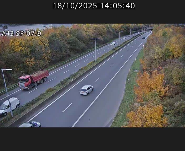 <h2>Traffic live webcam Luxembourg Jonction Lankelz - A13 direction Pétange - BK 7.9</h2>