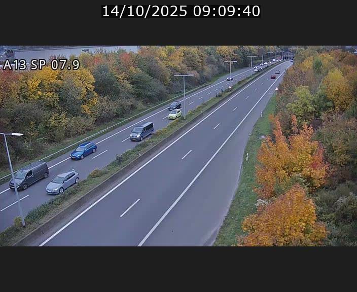 <h2>Traffic live webcam Luxembourg Jonction Lankelz - A13 direction Pétange - BK 7.9</h2>