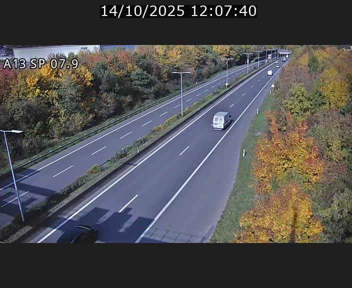 <h2>Traffic live webcam Luxembourg Jonction Lankelz - A13 direction Pétange - BK 7.9</h2>