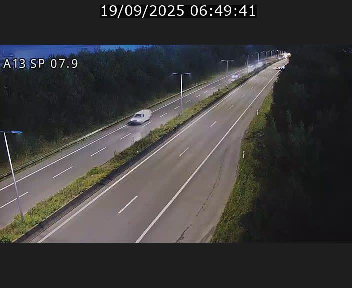 Traffic live webcam Luxembourg Jonction Lankelz - A13 direction Pétange - BK 7.9