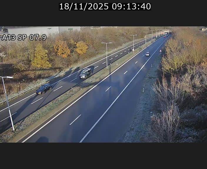 Traffic live webcam Luxembourg Jonction Lankelz - A13 direction Pétange - BK 7.9