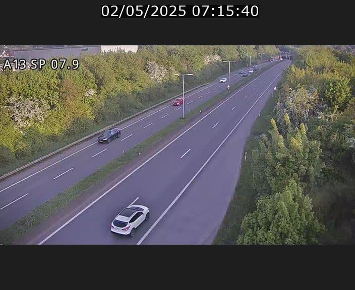 Traffic live webcam Luxembourg Jonction Lankelz - A13 direction Pétange - BK 7.9
