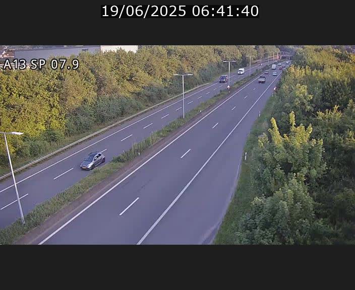 Traffic live webcam Luxembourg Jonction Lankelz - A13 direction Pétange - BK 7.9