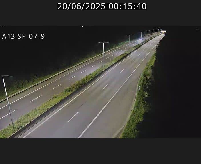 Traffic live webcam Luxembourg Jonction Lankelz - A13 direction Pétange - BK 7.9