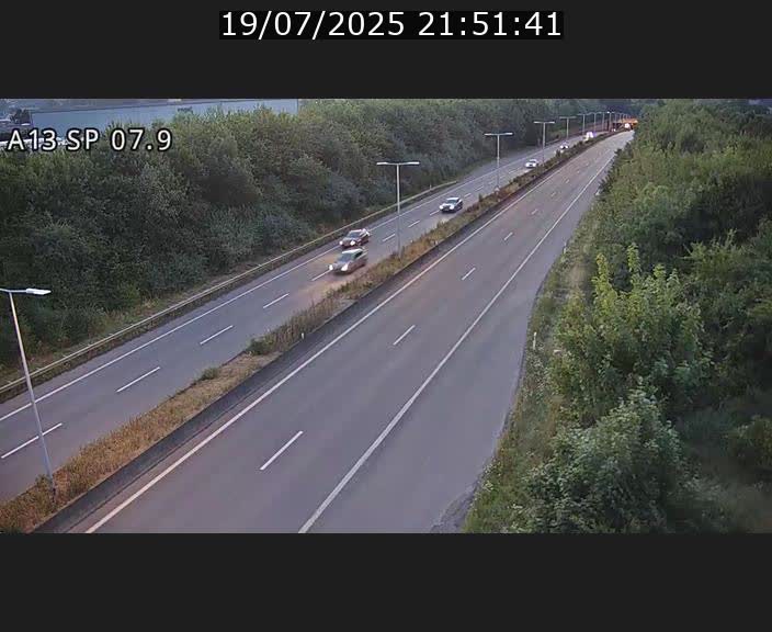 Traffic live webcam Luxembourg Jonction Lankelz - A13 direction Pétange - BK 7.9