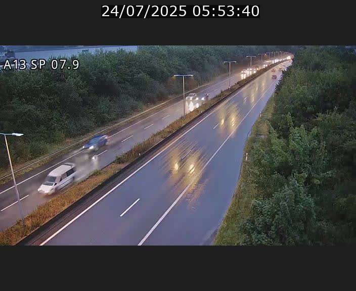 Traffic live webcam Luxembourg Jonction Lankelz - A13 direction Pétange - BK 7.9