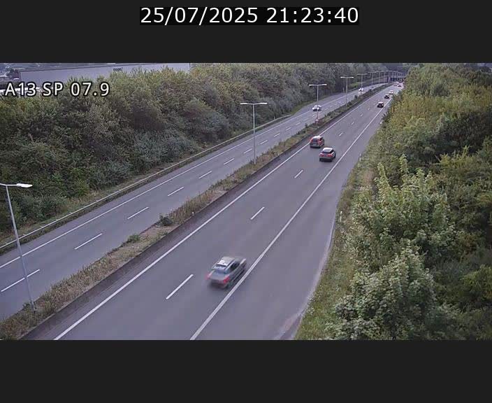 Traffic live webcam Luxembourg Jonction Lankelz - A13 direction Pétange - BK 7.9