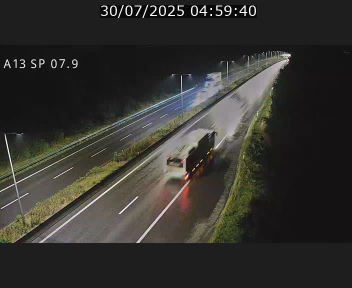 Traffic live webcam Luxembourg Jonction Lankelz - A13 direction Pétange - BK 7.9