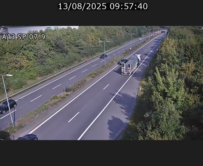Traffic live webcam Luxembourg Jonction Lankelz - A13 direction Pétange - BK 7.9