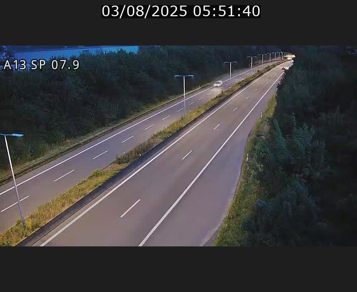 Traffic live webcam Luxembourg Jonction Lankelz - A13 direction Pétange - BK 7.9