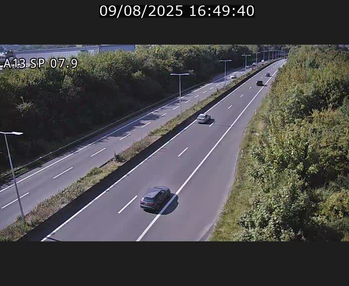 Traffic live webcam Luxembourg Jonction Lankelz - A13 direction Pétange - BK 7.9