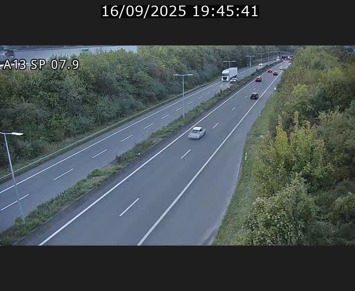 Traffic live webcam Luxembourg Jonction Lankelz - A13 direction Pétange - BK 7.9