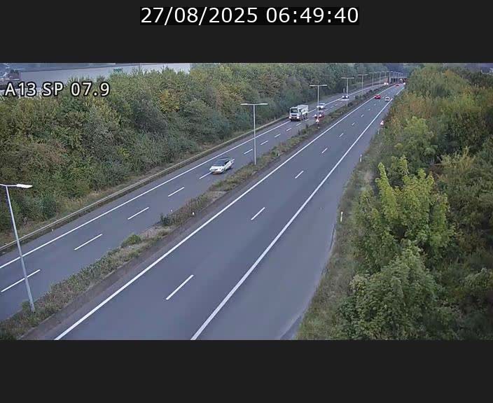 <h2>Traffic live webcam Luxembourg Jonction Lankelz - A13 direction Pétange - BK 7.9</h2>