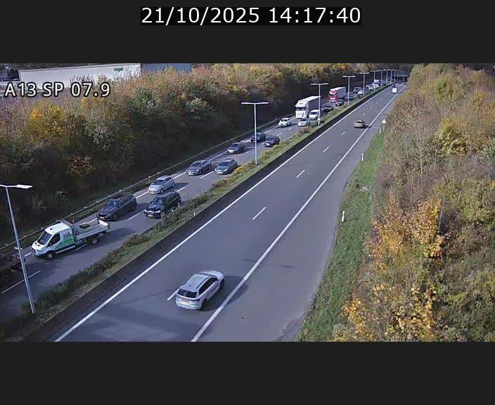 <h2>Traffic live webcam Luxembourg Jonction Lankelz - A13 direction Pétange - BK 7.9</h2>