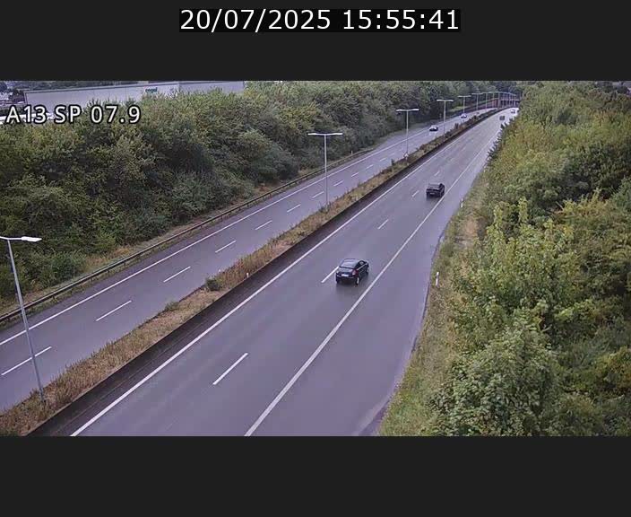 <h2>Traffic live webcam Luxembourg Jonction Lankelz - A13 direction Pétange - BK 7.9</h2>