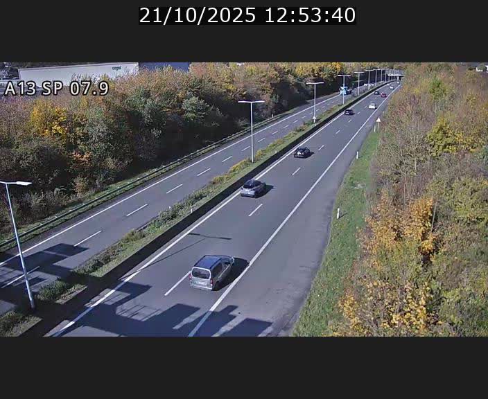 <h2>Traffic live webcam Luxembourg Jonction Lankelz - A13 direction Pétange - BK 7.9</h2>