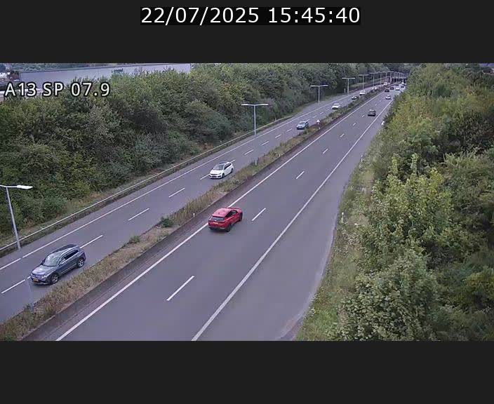 <h2>Traffic live webcam Luxembourg Jonction Lankelz - A13 direction Pétange - BK 7.9</h2>