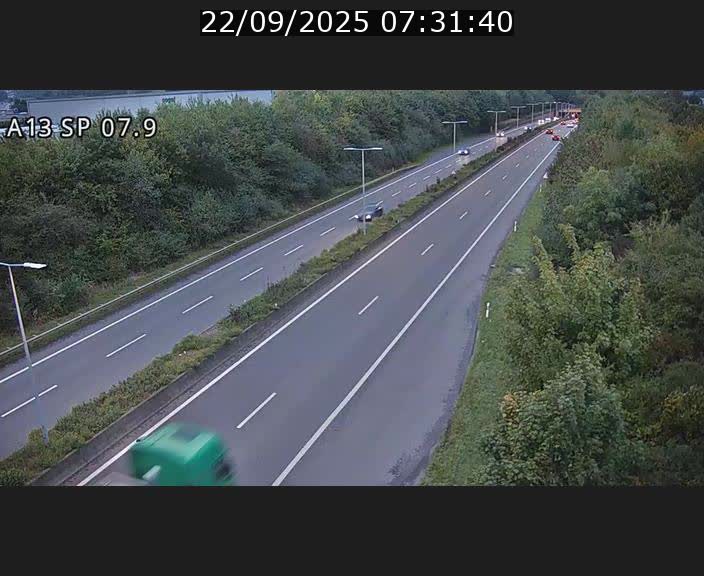 Traffic live webcam Luxembourg Jonction Lankelz - A13 direction Pétange - BK 7.9