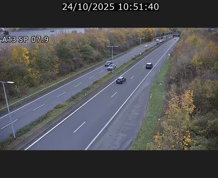<h2>Traffic live webcam Luxembourg Jonction Lankelz - A13 direction Pétange - BK 7.9</h2>