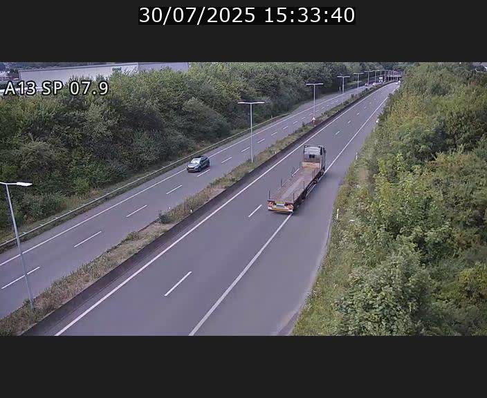 <h2>Traffic live webcam Luxembourg Jonction Lankelz - A13 direction Pétange - BK 7.9</h2>