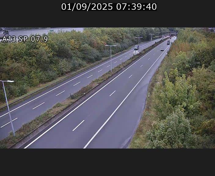 <h2>Traffic live webcam Luxembourg Jonction Lankelz - A13 direction Pétange - BK 7.9</h2>
