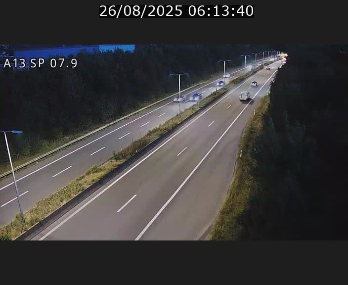 <h2>Traffic live webcam Luxembourg Jonction Lankelz - A13 direction Pétange - BK 7.9</h2>