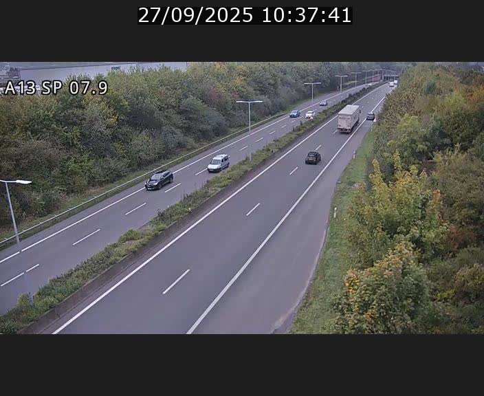 <h2>Traffic live webcam Luxembourg Jonction Lankelz - A13 direction Pétange - BK 7.9</h2>