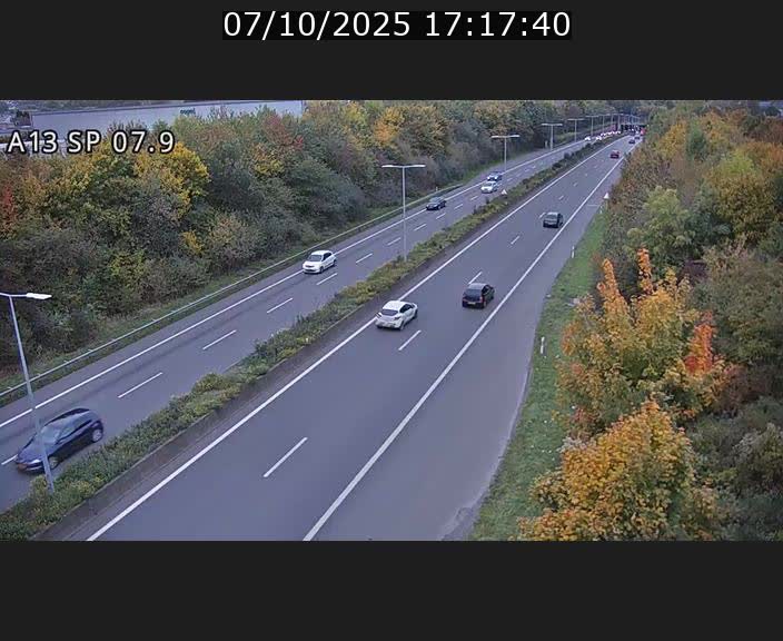 <h2>Traffic live webcam Luxembourg Jonction Lankelz - A13 direction Pétange - BK 7.9</h2>