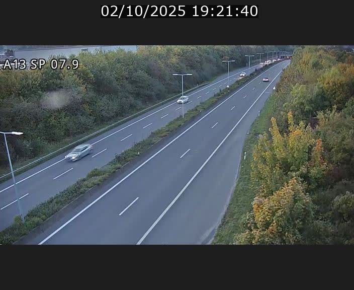 <h2>Traffic live webcam Luxembourg Jonction Lankelz - A13 direction Pétange - BK 7.9</h2>