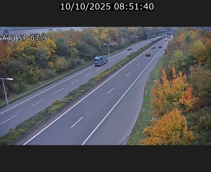 <h2>Traffic live webcam Luxembourg Jonction Lankelz - A13 direction Pétange - BK 7.9</h2>