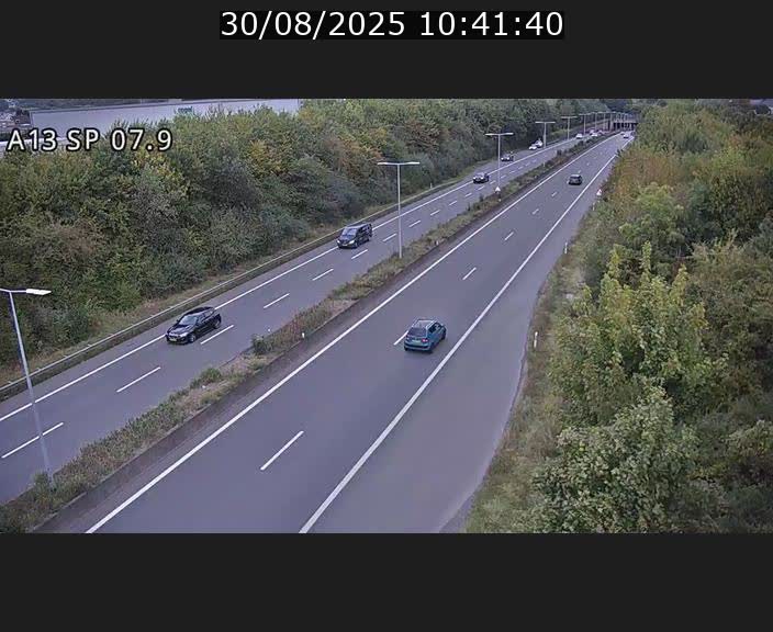 <h2>Traffic live webcam Luxembourg Jonction Lankelz - A13 direction Pétange - BK 7.9</h2>