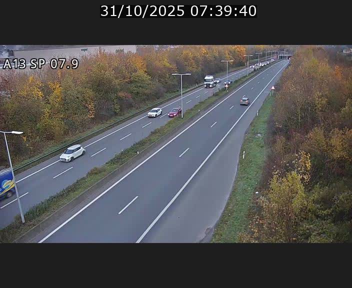 <h2>Traffic live webcam Luxembourg Jonction Lankelz - A13 direction Pétange - BK 7.9</h2>