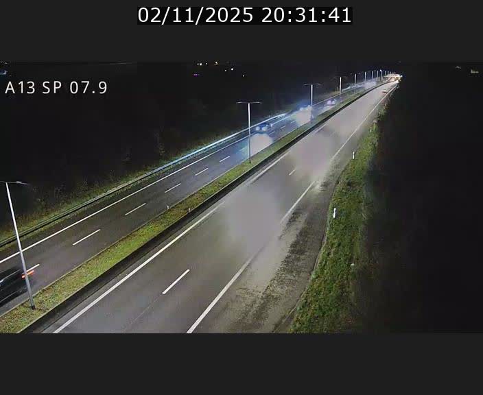 <h2>Traffic live webcam Luxembourg Jonction Lankelz - A13 direction Pétange - BK 7.9</h2>