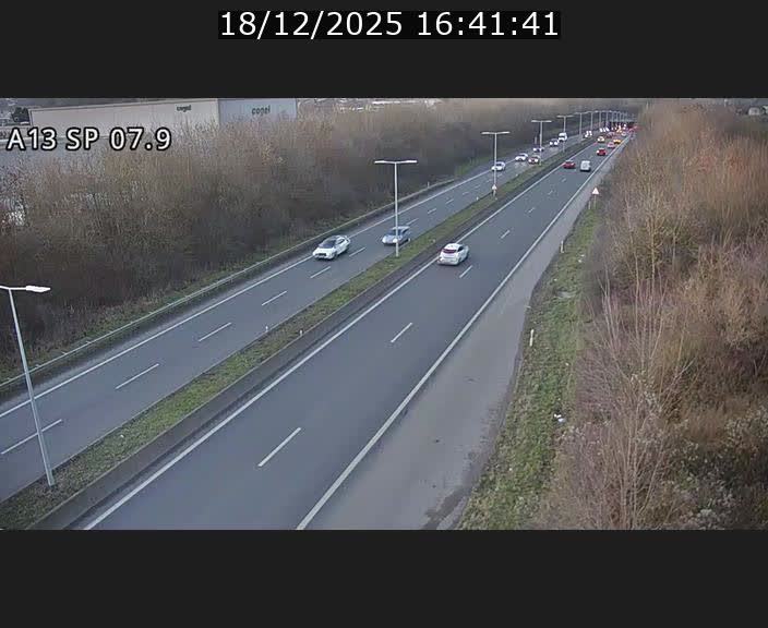 <h2>Traffic live webcam Luxembourg Jonction Lankelz - A13 direction Pétange - BK 7.9</h2>