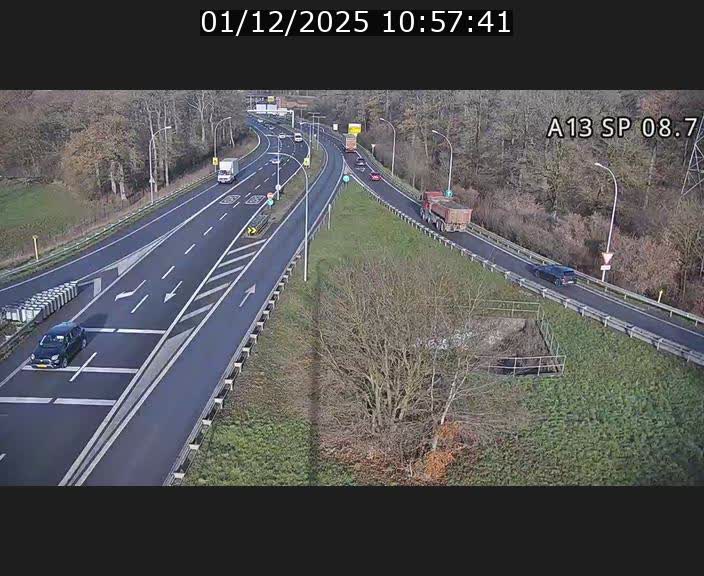 <h2>Traffic live webcam Luxembourg Jonction Lankelz - A13 direction Pétange - BK 8.7 </h2>