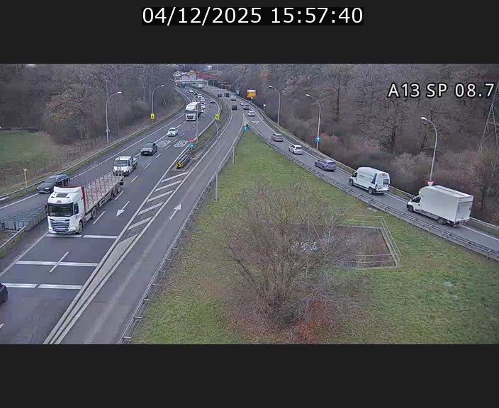 <h2>Traffic live webcam Luxembourg Jonction Lankelz - A13 direction Pétange - BK 8.7 </h2>
