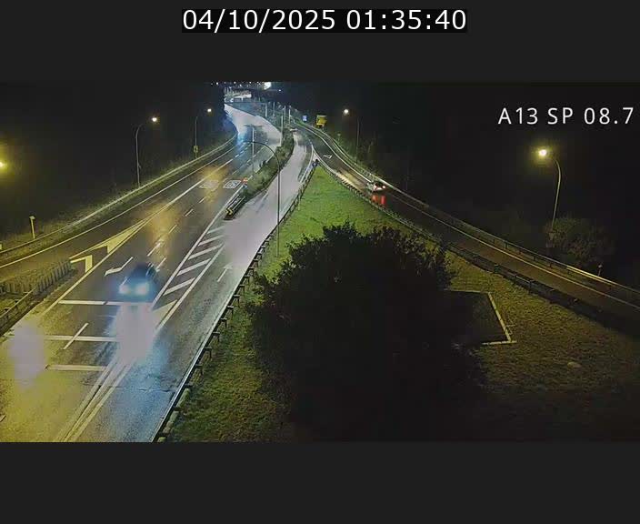 <h2>Traffic live webcam Luxembourg Jonction Lankelz - A13 direction Pétange - BK 8.7 </h2>