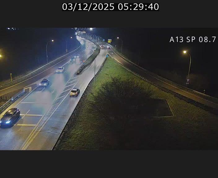 <h2>Traffic live webcam Luxembourg Jonction Lankelz - A13 direction Pétange - BK 8.7 </h2>