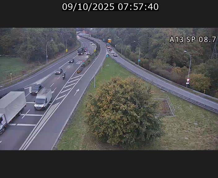 <h2>Traffic live webcam Luxembourg Jonction Lankelz - A13 direction Pétange - BK 8.7 </h2>