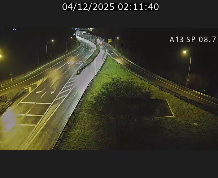 <h2>Traffic live webcam Luxembourg Jonction Lankelz - A13 direction Pétange - BK 8.7 </h2>