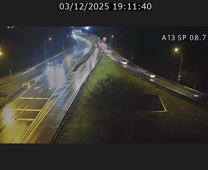 <h2>Traffic live webcam Luxembourg Jonction Lankelz - A13 direction Pétange - BK 8.7 </h2>