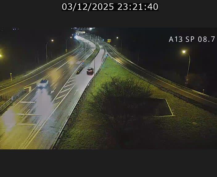 <h2>Traffic live webcam Luxembourg Jonction Lankelz - A13 direction Pétange - BK 8.7 </h2>