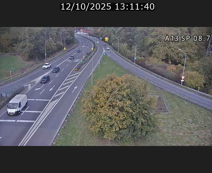 <h2>Traffic live webcam Luxembourg Jonction Lankelz - A13 direction Pétange - BK 8.7 </h2>