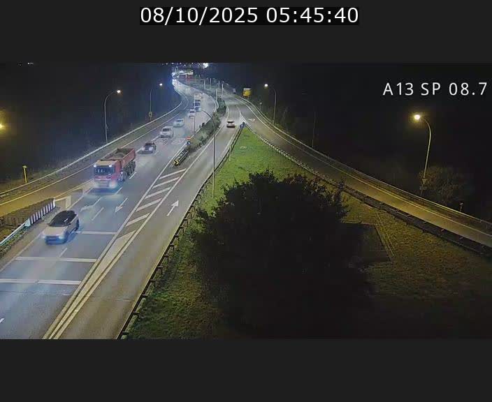 <h2>Traffic live webcam Luxembourg Jonction Lankelz - A13 direction Pétange - BK 8.7 </h2>