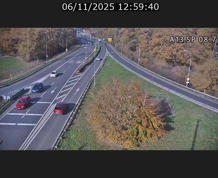 <h2>Traffic live webcam Luxembourg Jonction Lankelz - A13 direction Pétange - BK 8.7 </h2>