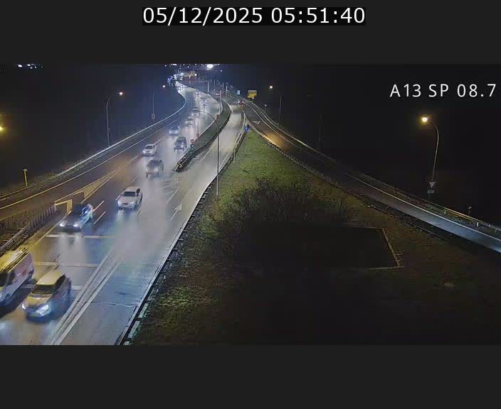 <h2>Traffic live webcam Luxembourg Jonction Lankelz - A13 direction Pétange - BK 8.7 </h2>