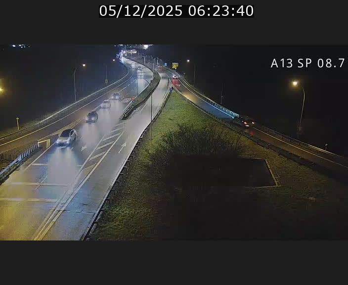 <h2>Traffic live webcam Luxembourg Jonction Lankelz - A13 direction Pétange - BK 8.7 </h2>